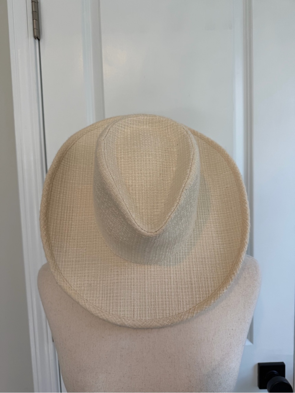 Lack of Color Sandy Cowboy Hat Ivory Tweed NWT Size Small